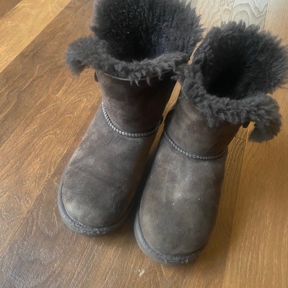 Girls Ugg boots - Picture 5 of 6